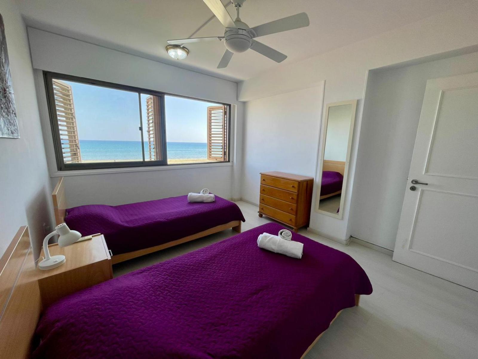 Sea View In Makenzy Apartment *