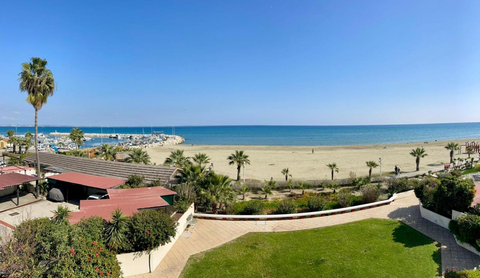 Apartamento Sea View In Makenzy Lárnaca