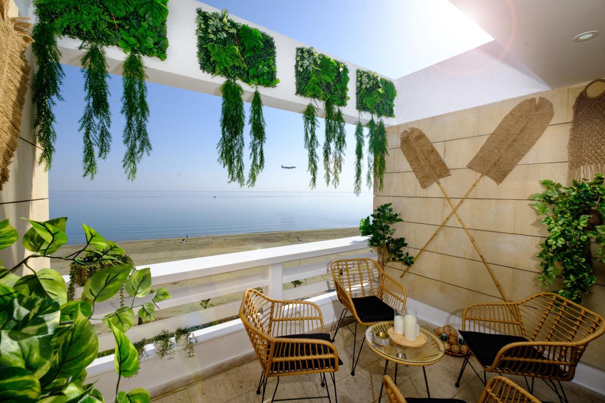 Lazuli Sea View Beachfront Ap 253 Apartment