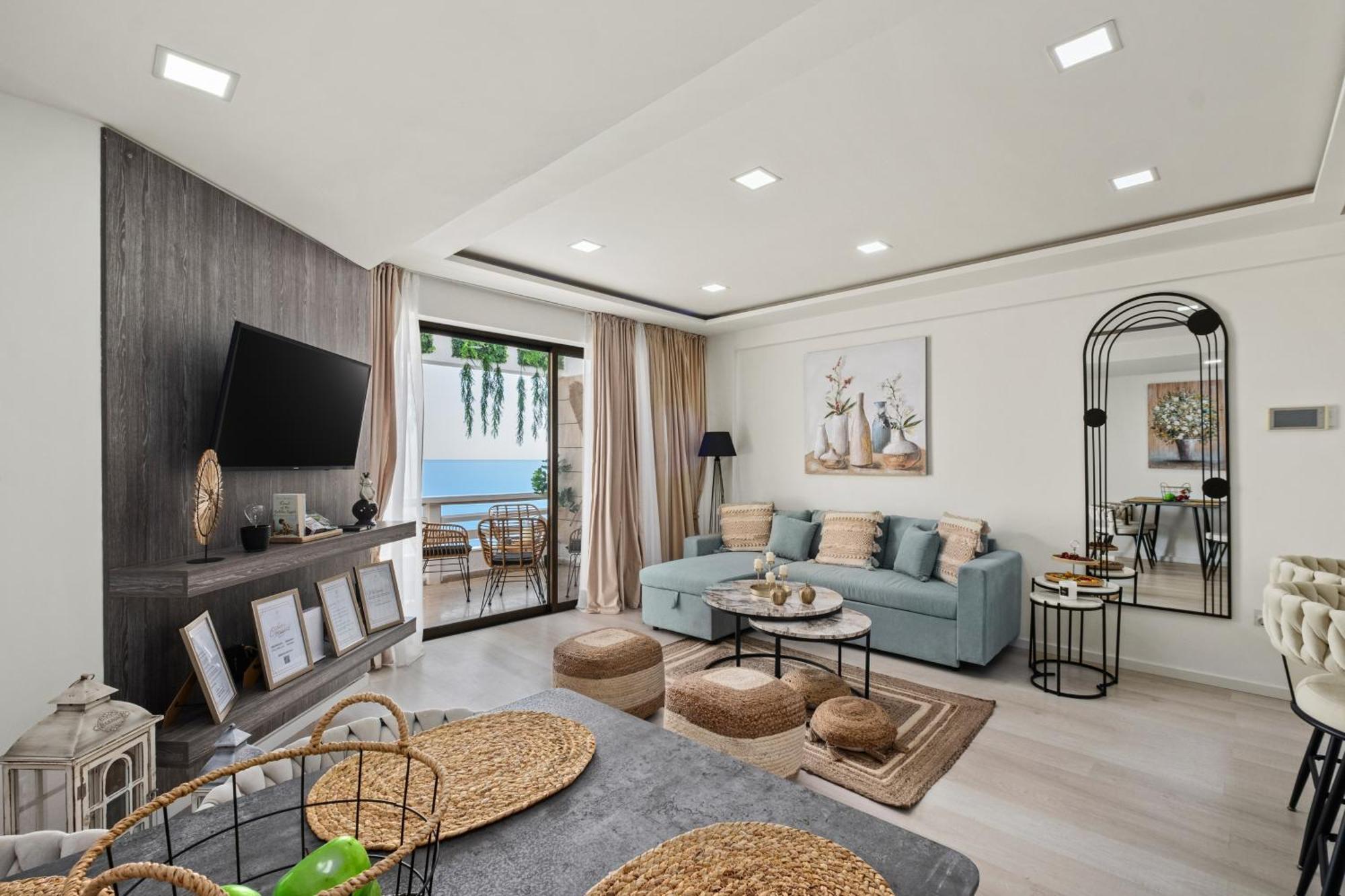 Lazuli Sea View Beachfront Ap 253 *