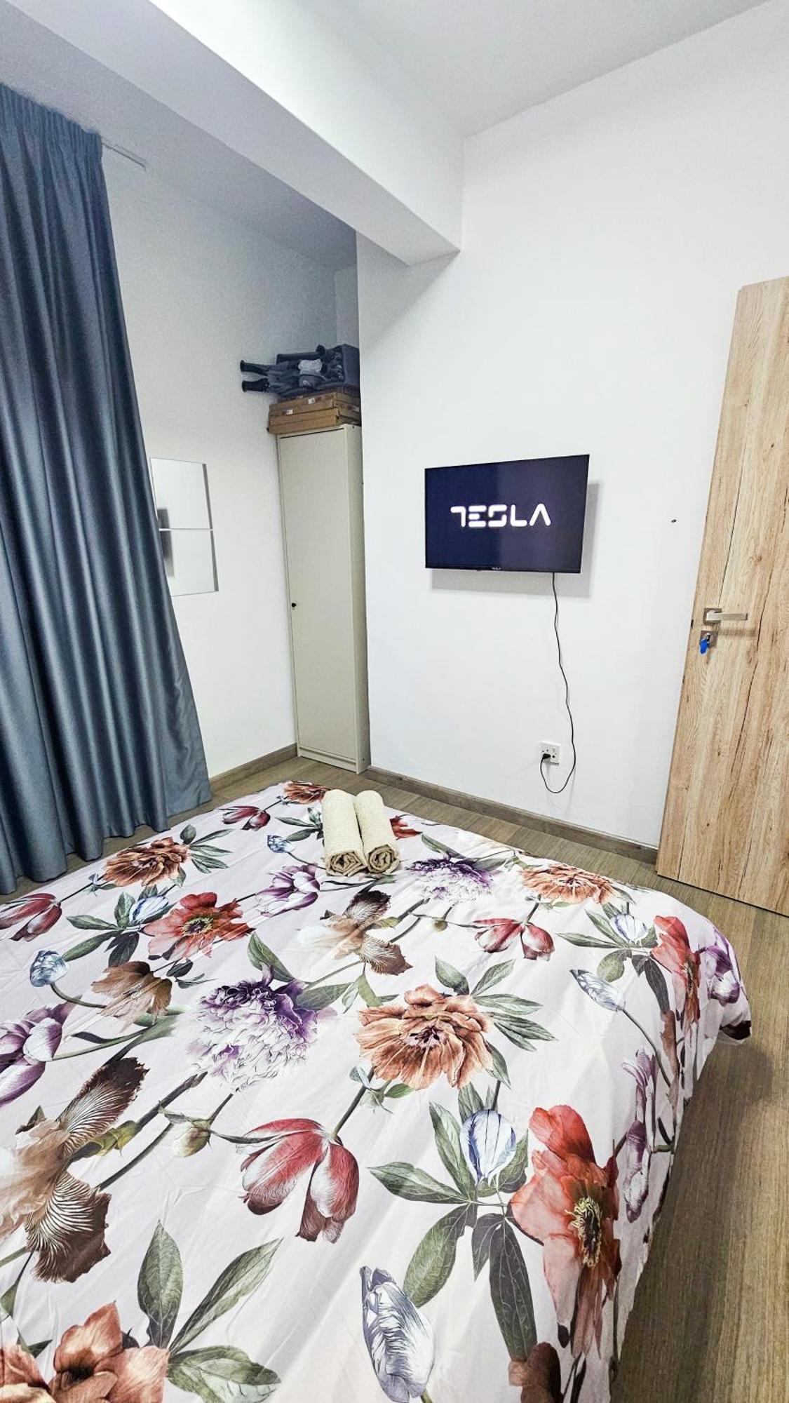 Downtown Rooms, 200m From Marina Apartment Larnaca