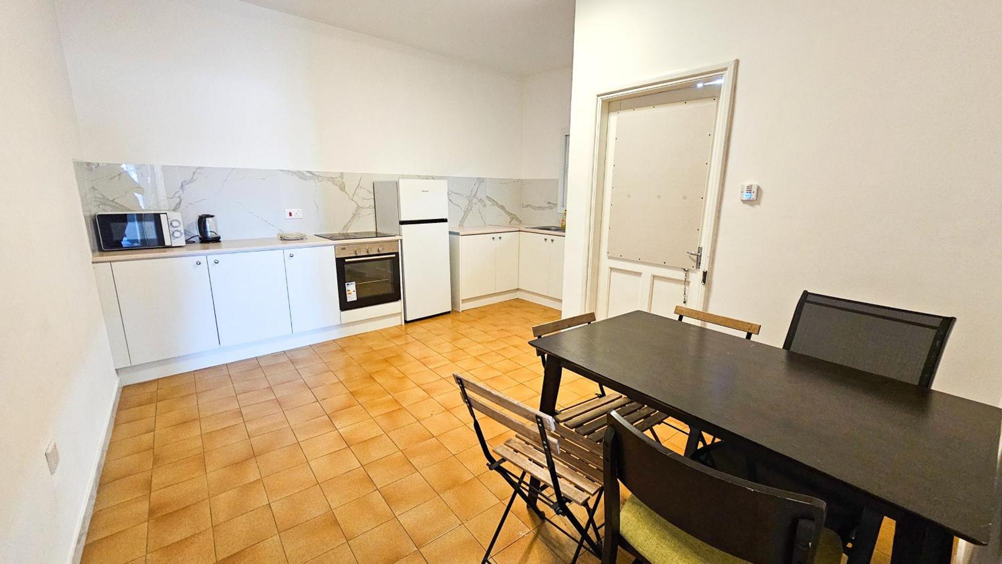 Apartment Downtown Rooms, 200m From Marina