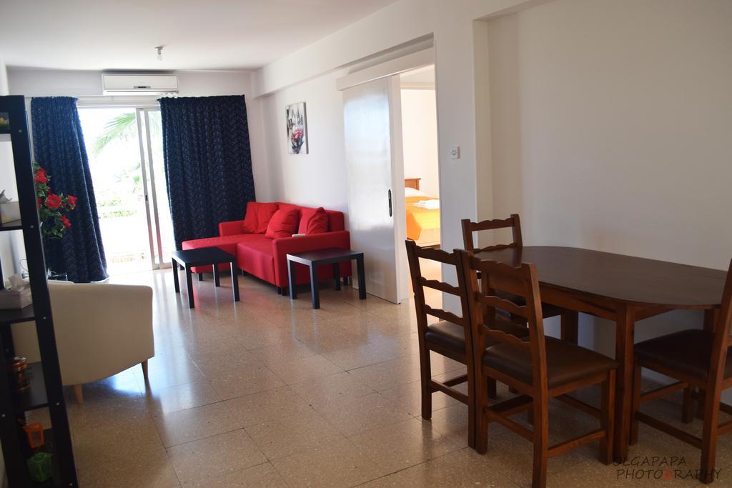 Pelides Apartment