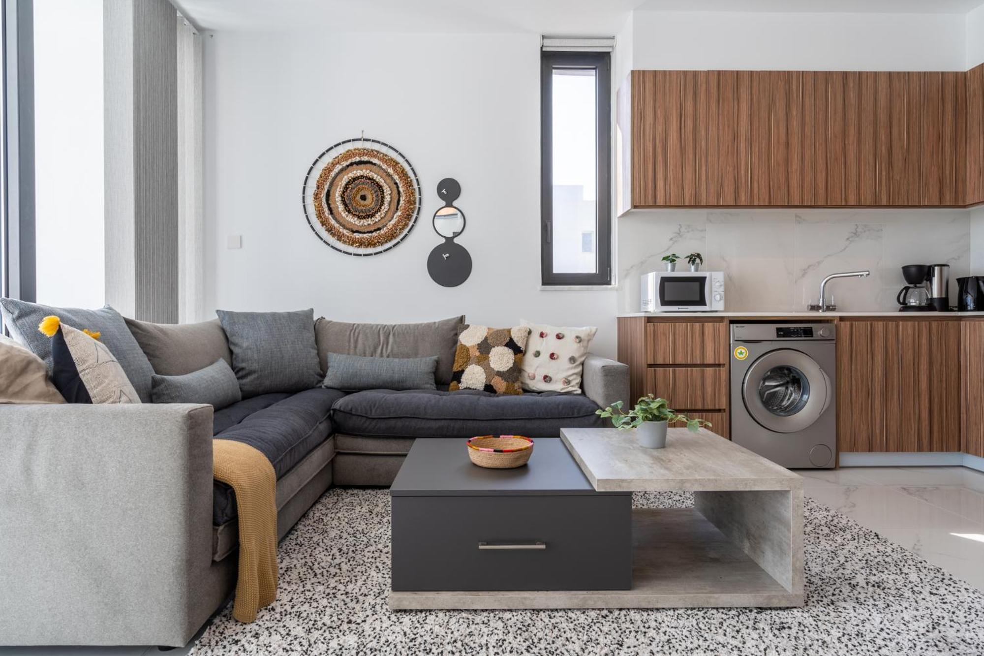 Taupe's 2-bedroom In *