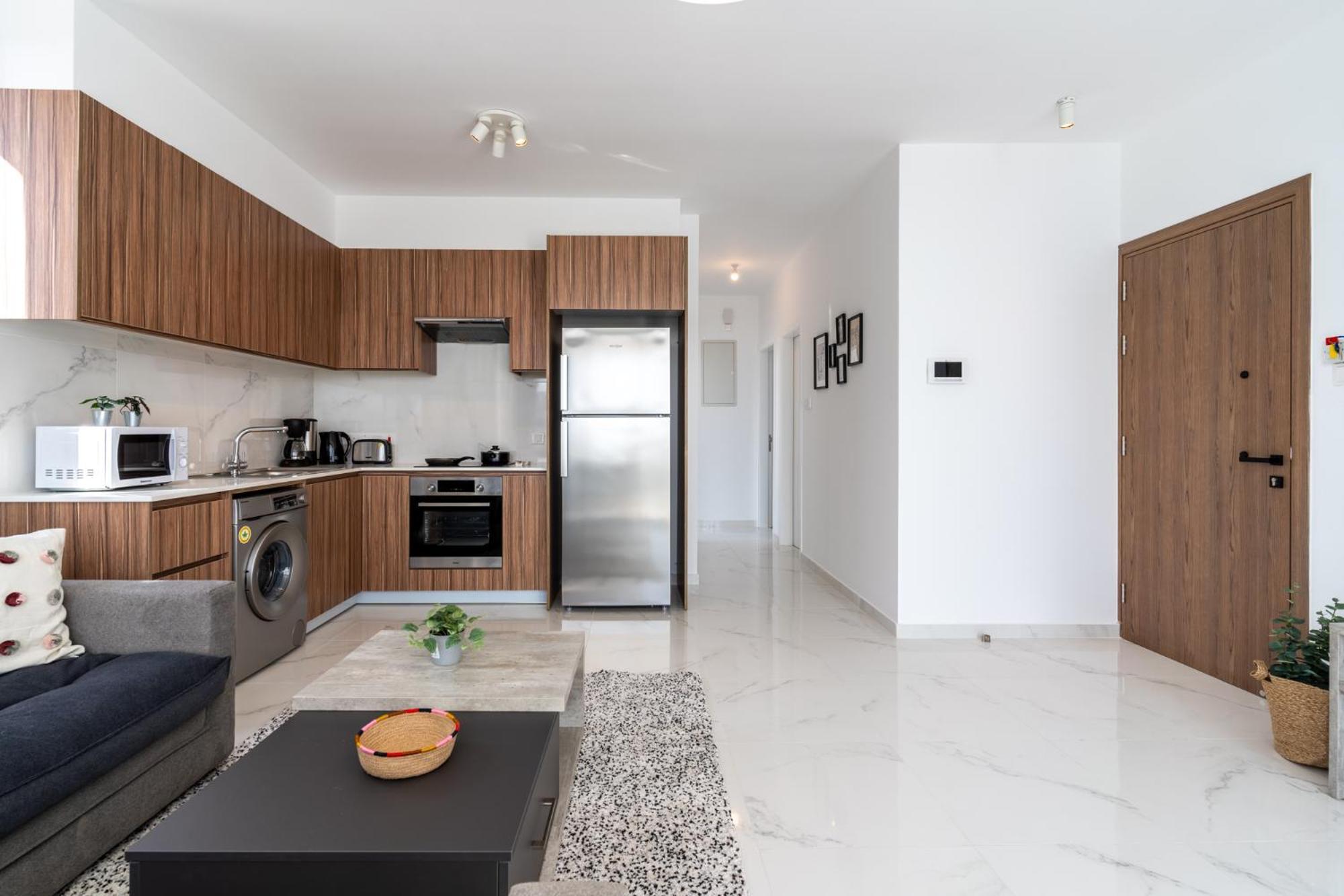 Taupe's 2-bedroom In * Larnaca