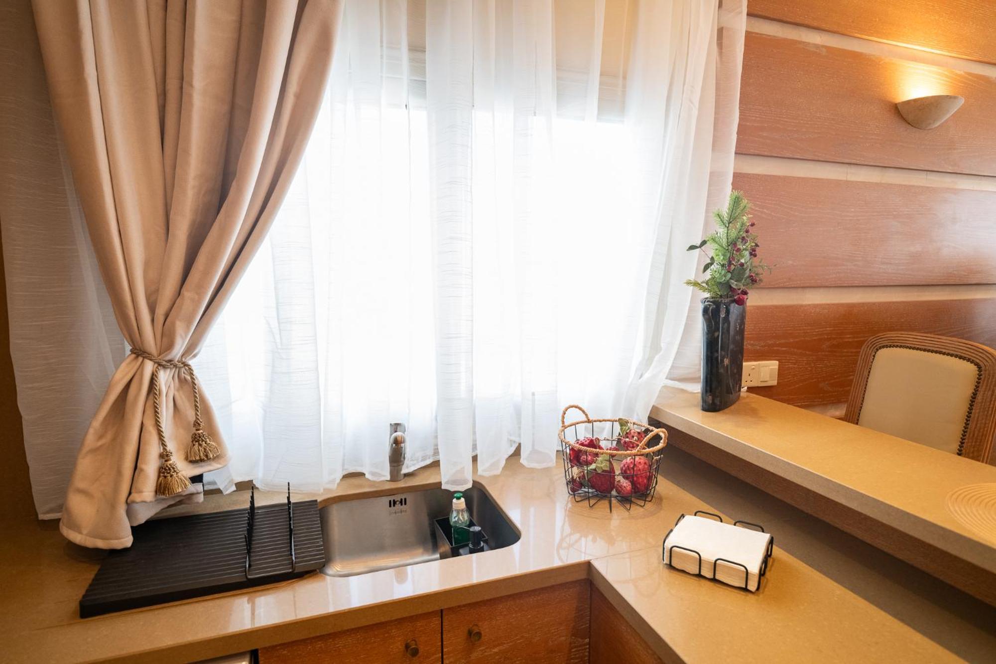 Apartamento Quattro Beachfront Sea View Ap 4 *