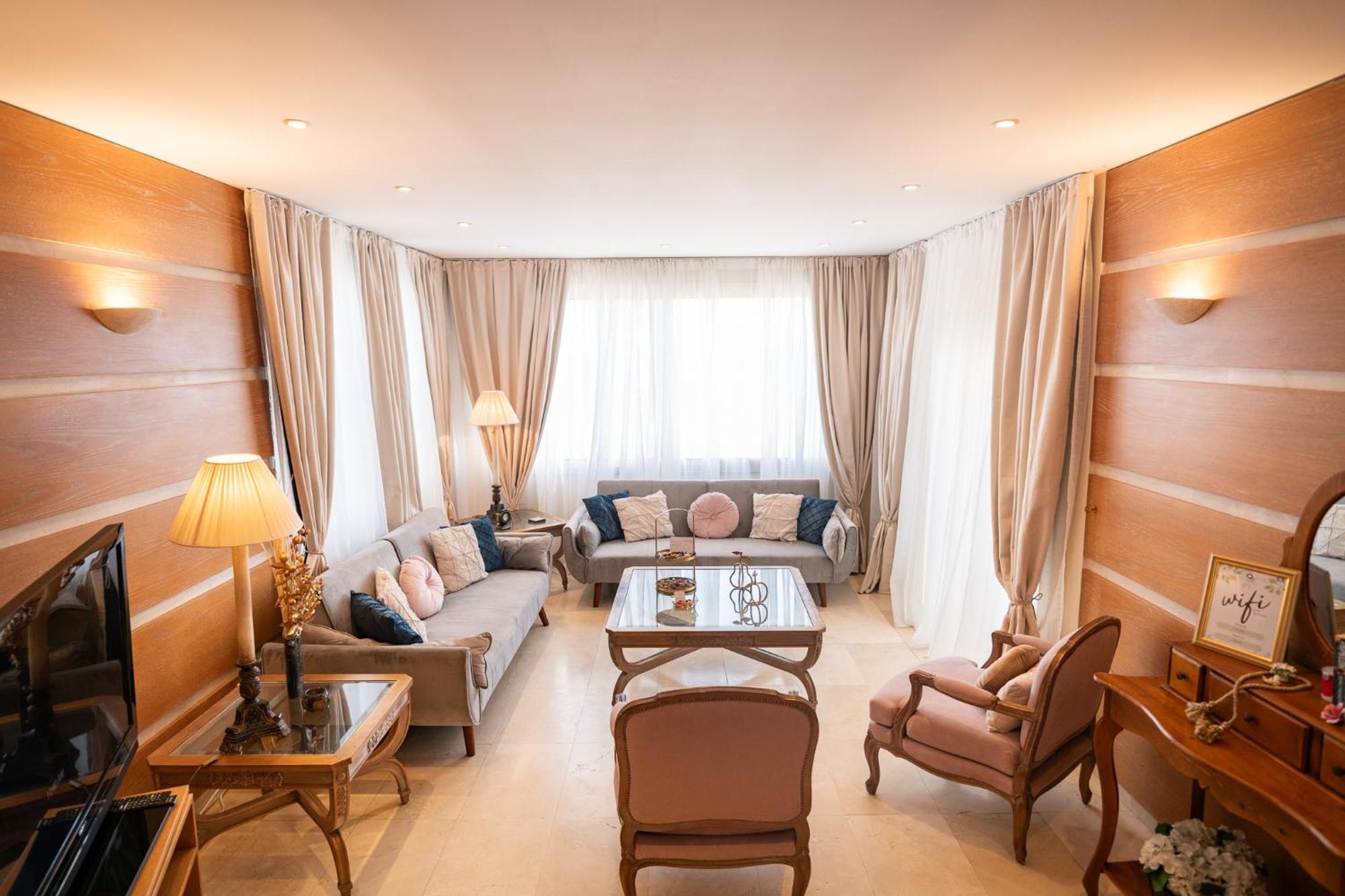 Apartamento Quattro Beachfront Sea View Ap 4