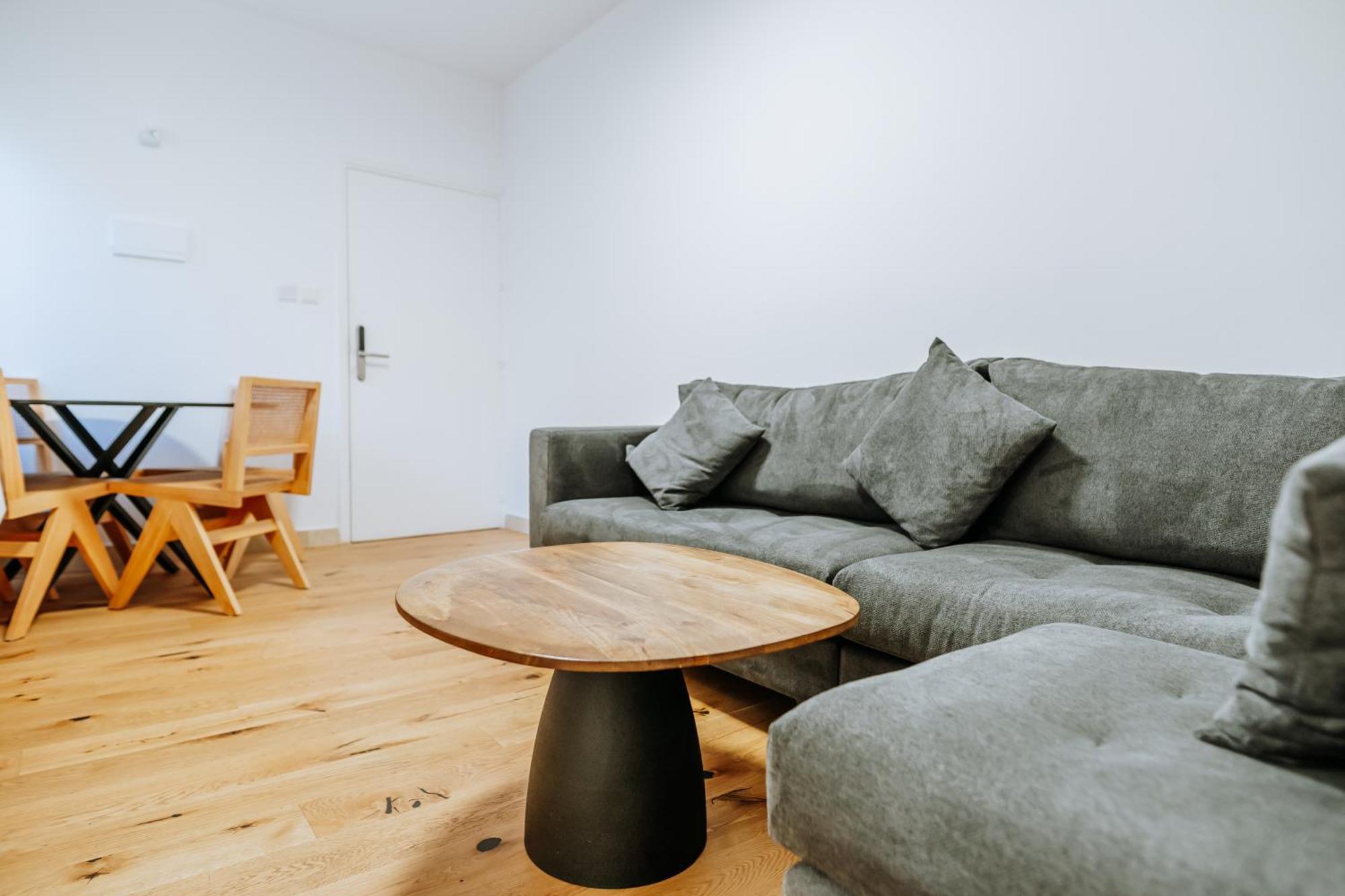 Bliss Apartment *