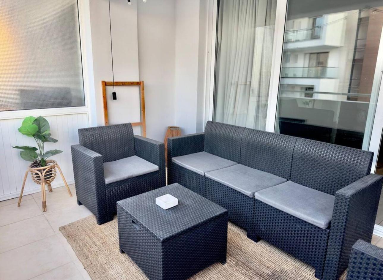 2br Seaview In Prime Location 1 Min From Sea Apartment *