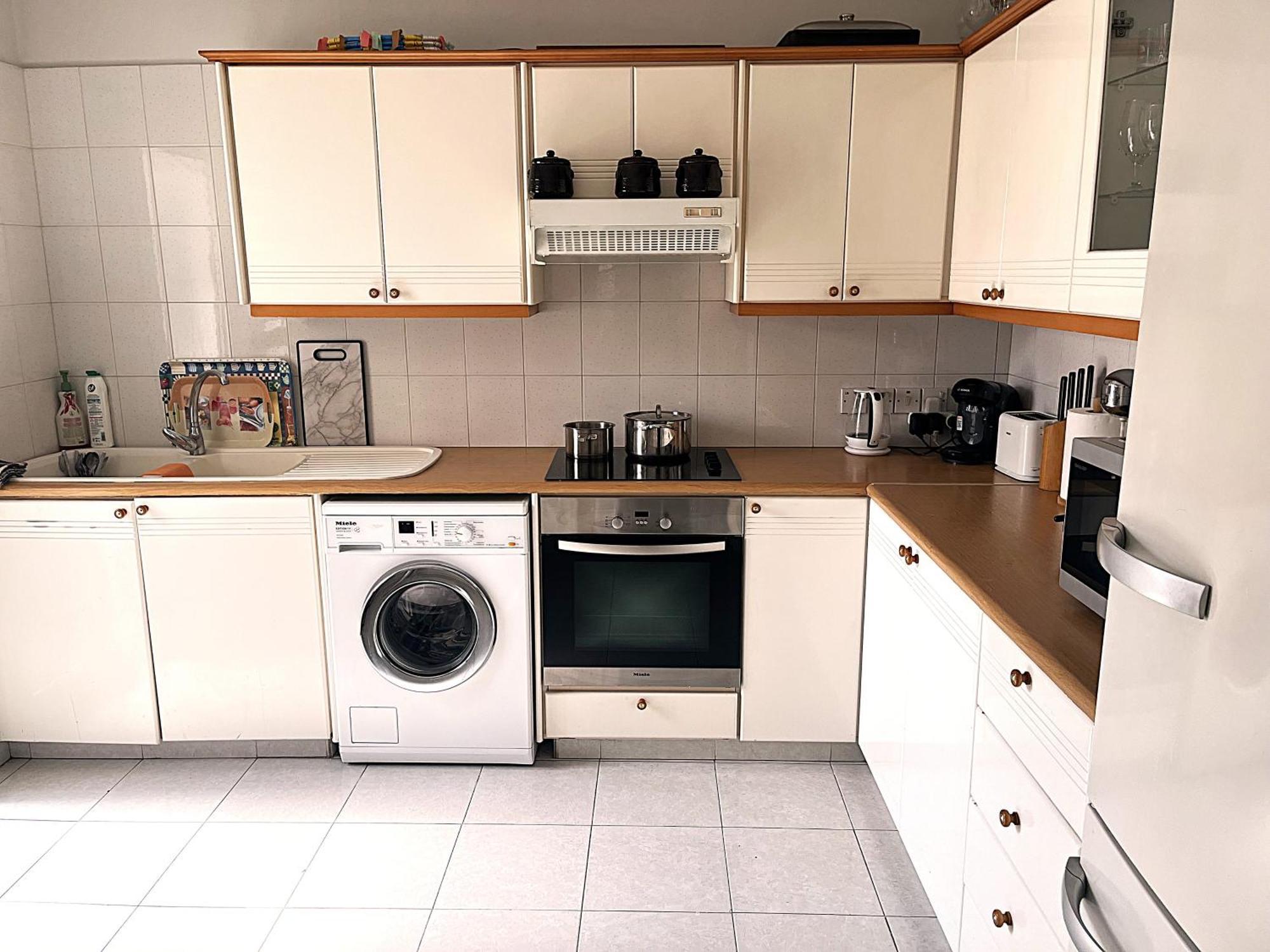 Apartment Cyprus-grecian Sea Larnaca