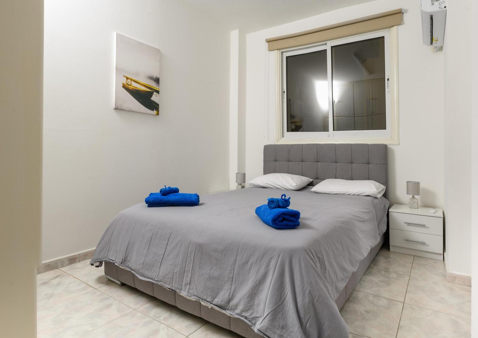 Ariel 3 Bed