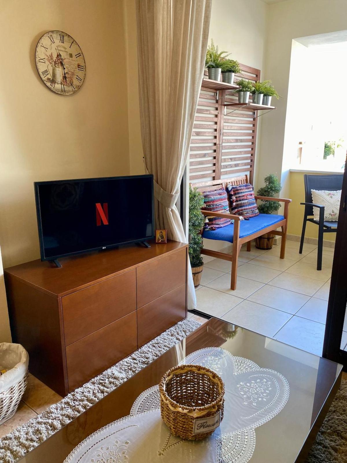 Apartment Kition Cozy