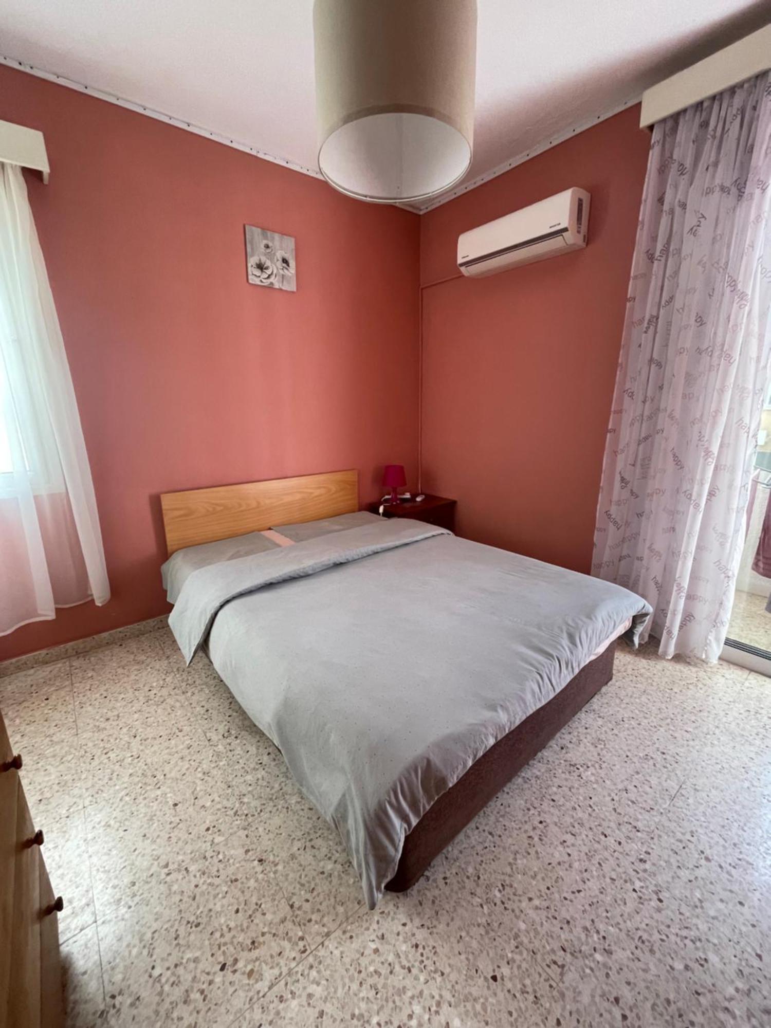 Apartment Charming & Comfy 2 Minutes To Mackenzie & 5 Minutes To Airport, Close To Restaurants & Center *