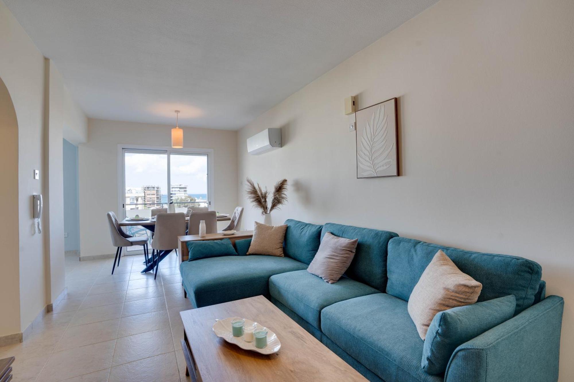 Charming 3-bed Duplex With Stunning Sea View Apartment Larnaca