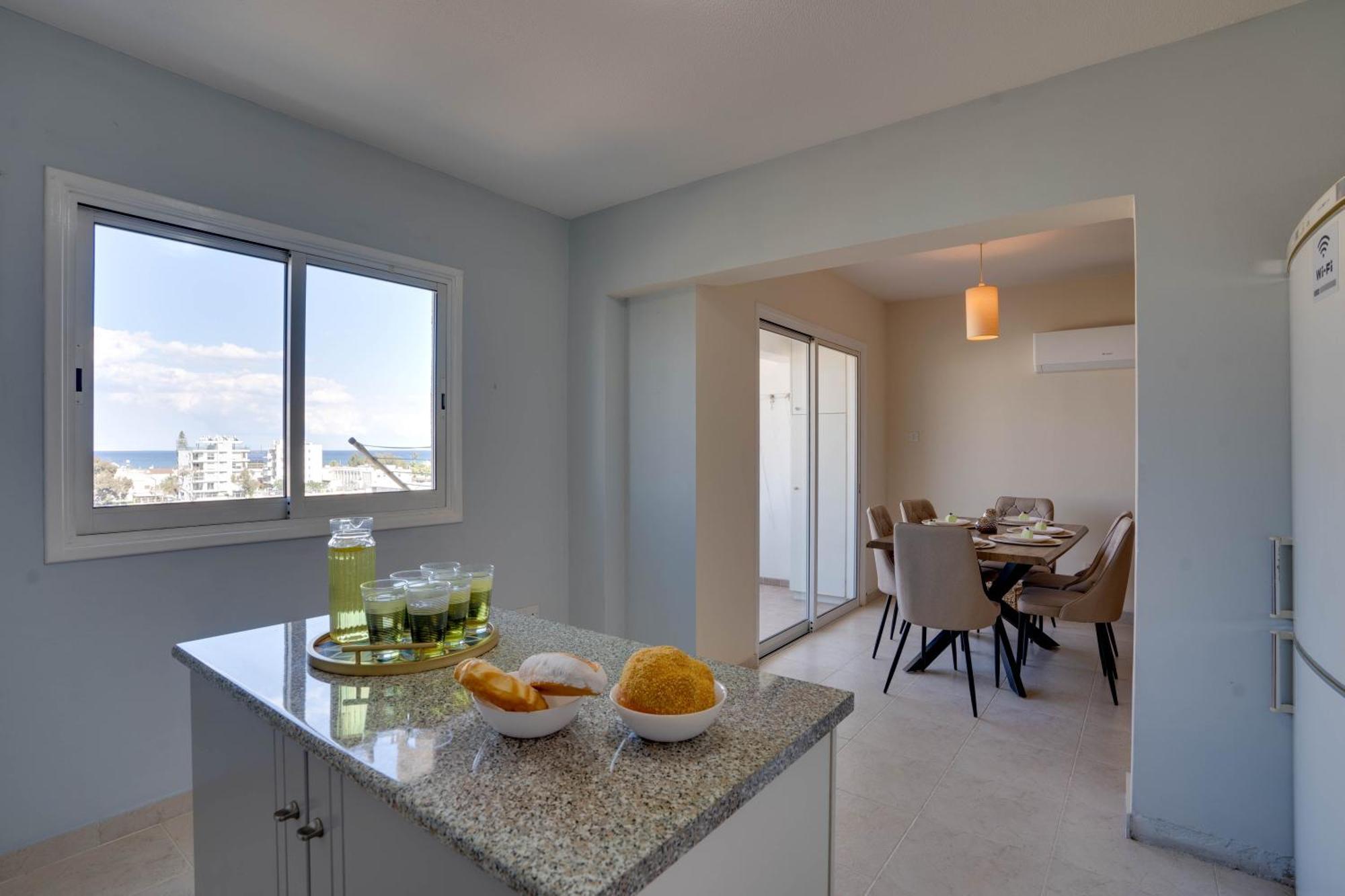 Apartment Charming 3-bed Duplex With Stunning Sea View