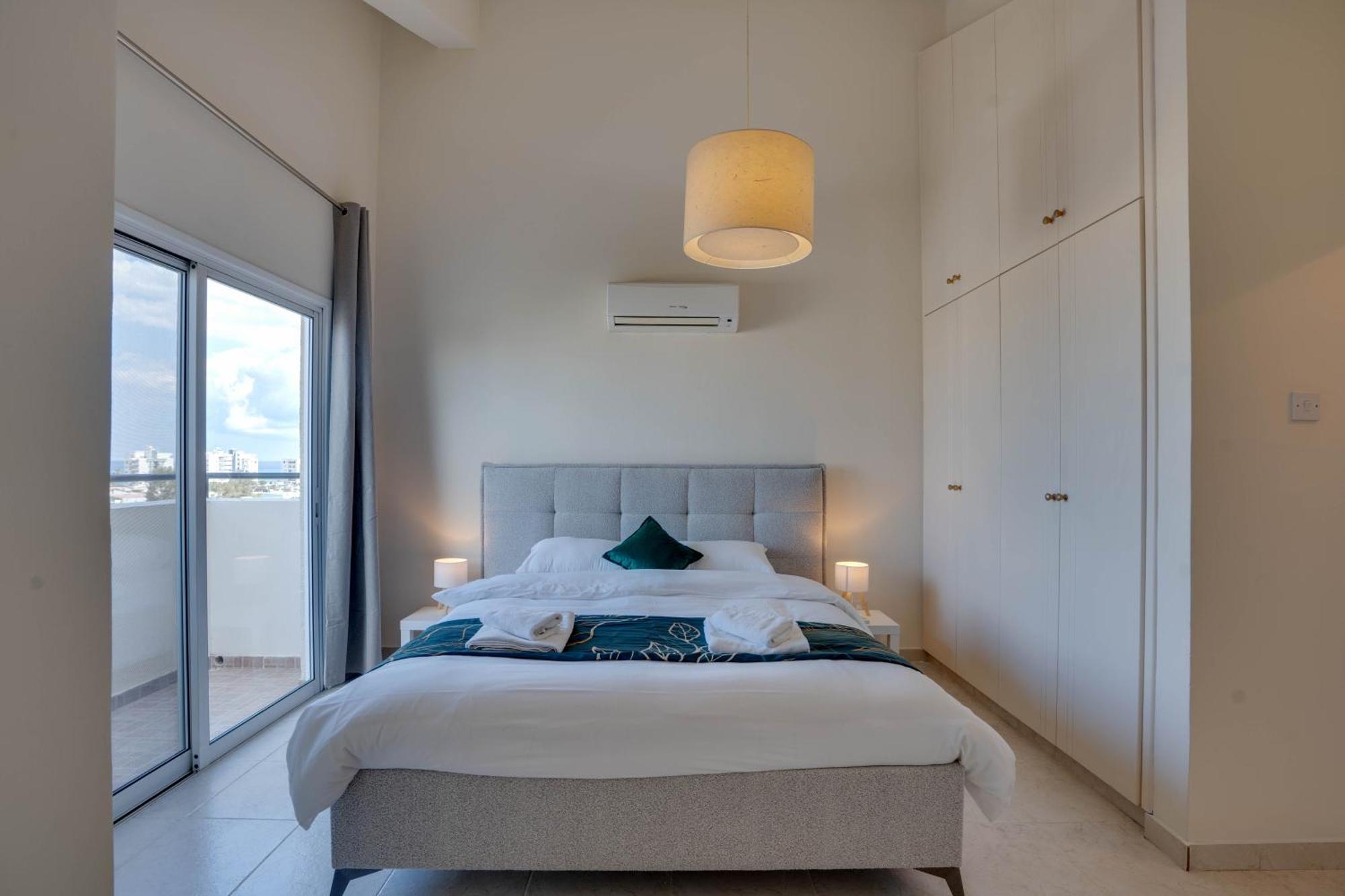 Apartment Charming 3-bed Duplex With Stunning Sea View Larnaca