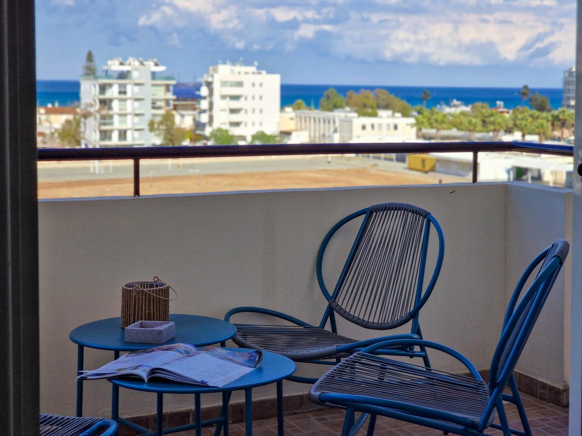 Apartment Charming 3-bed Duplex With Stunning Sea View *