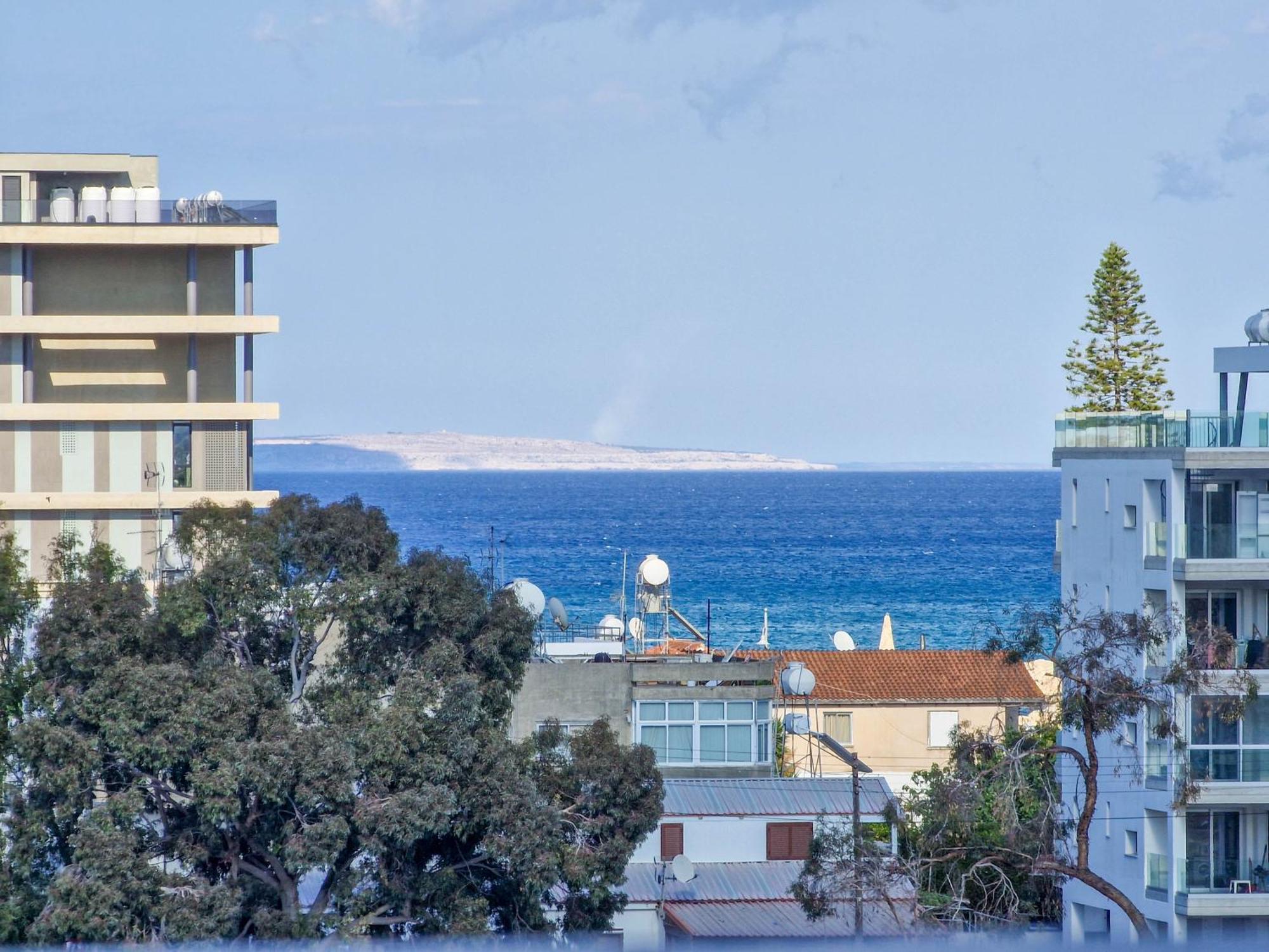 Charming 3-bed Duplex With Stunning Sea View
