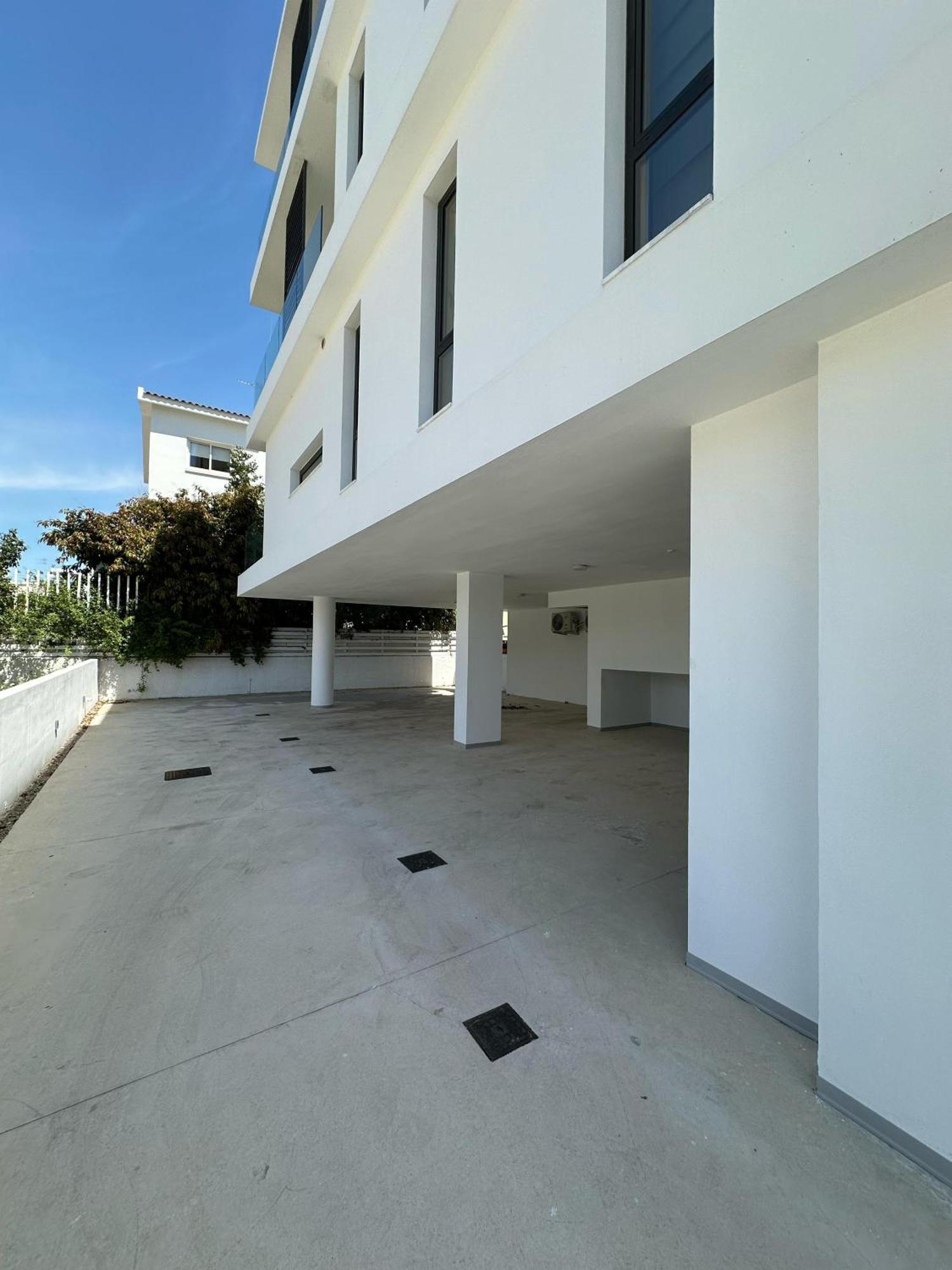 Solara - Stylish Balcony In * Larnaca
