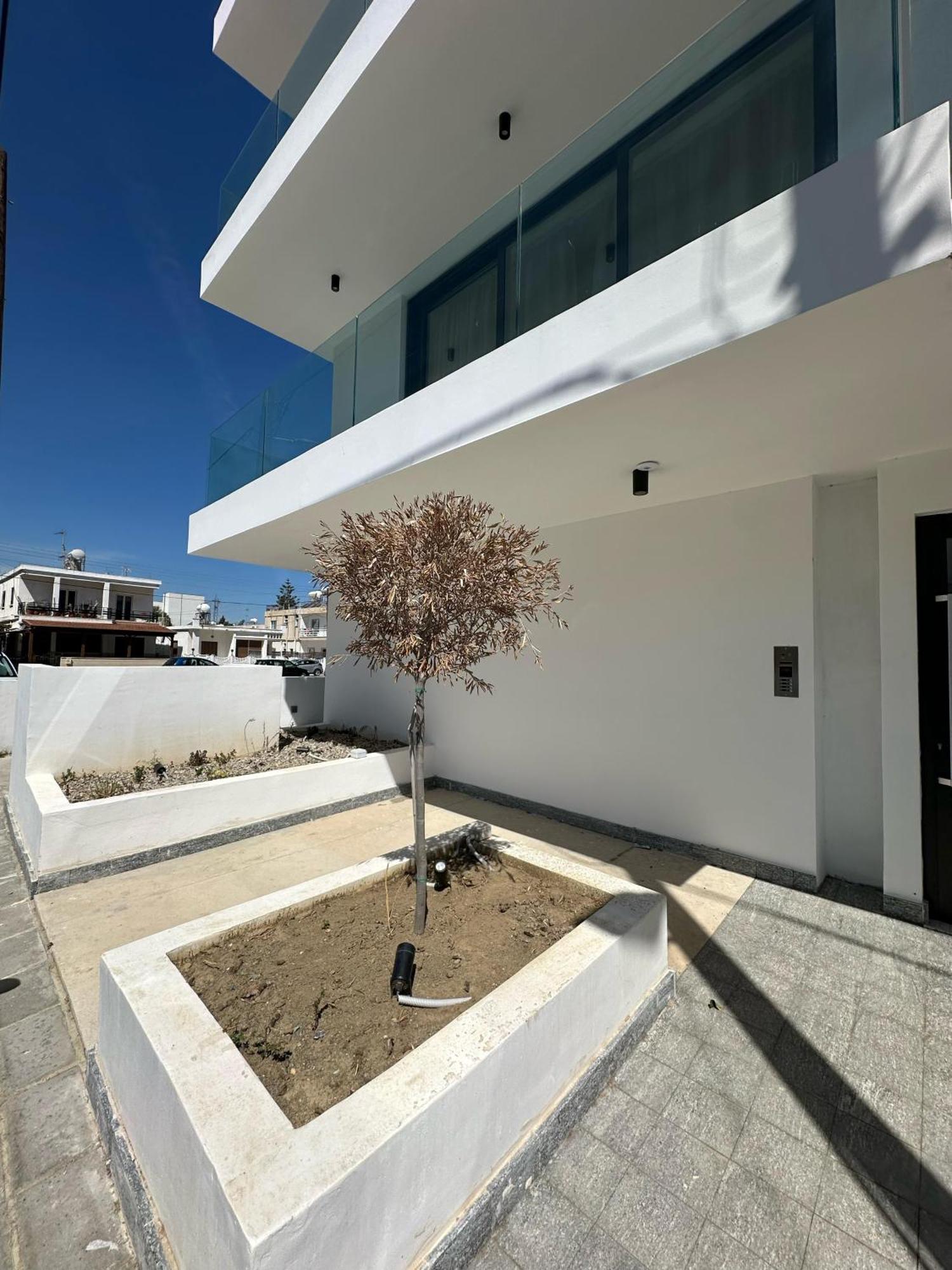 Solara - Stylish Balcony In Căn hộ Larnaca