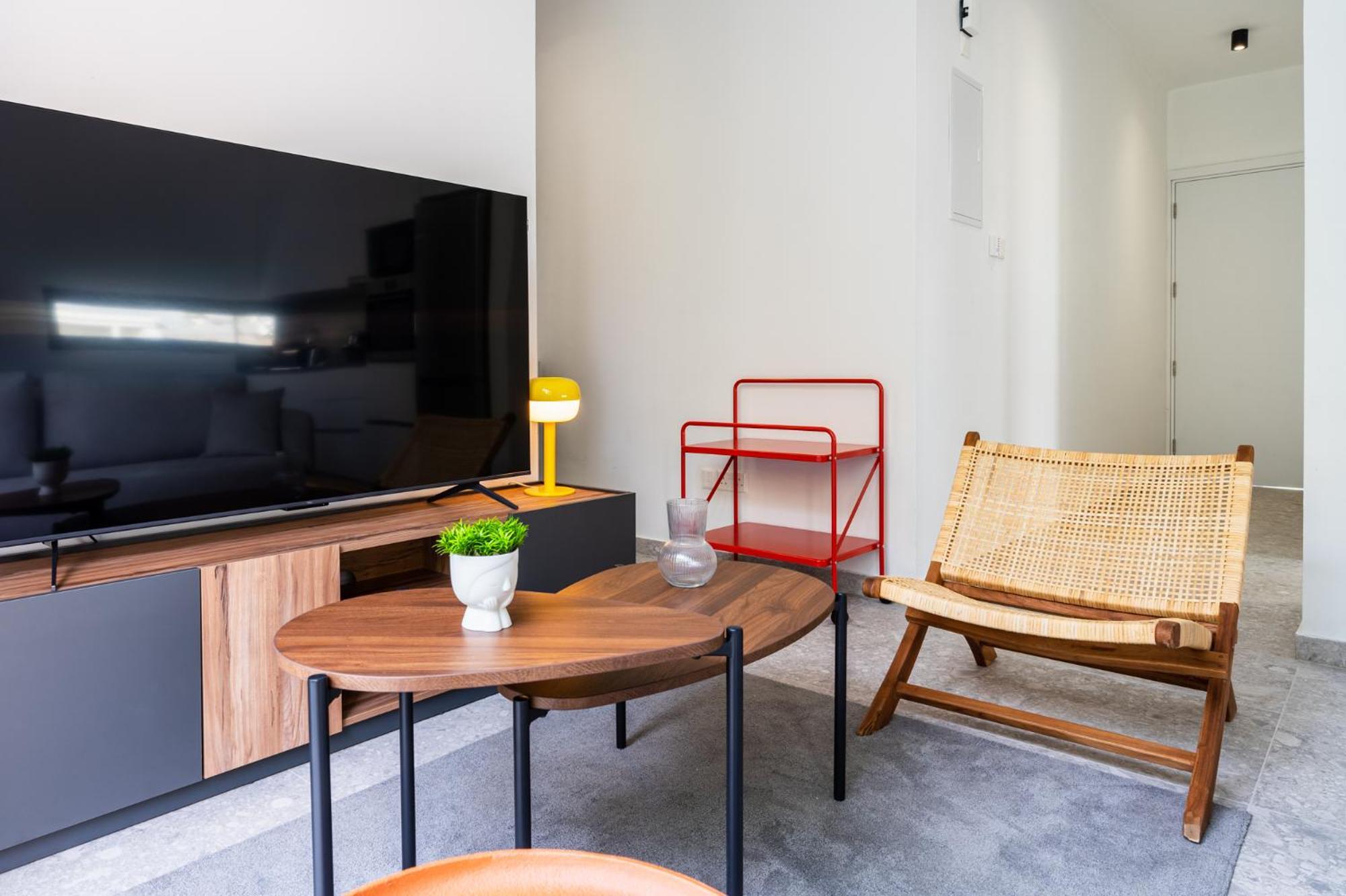 Solara - Stylish Balcony In * Larnaca