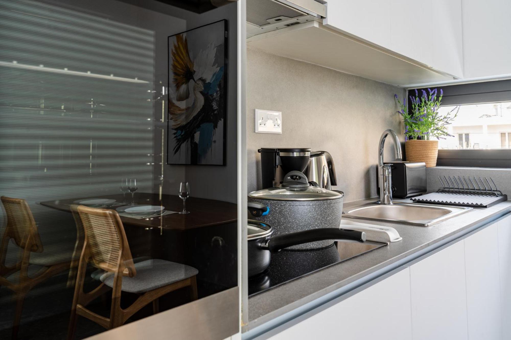 Solara - Stylish Balcony In