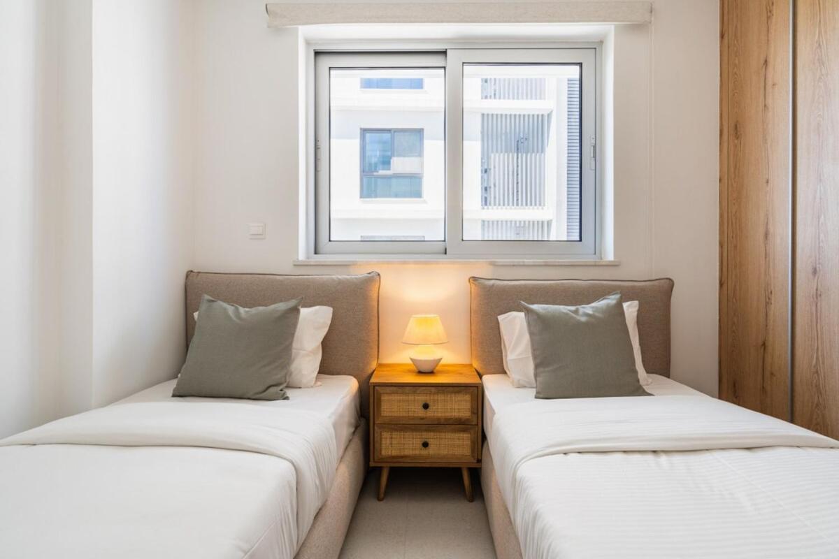Aelia - Chic 2-br & Balcony In Apartment Larnaca