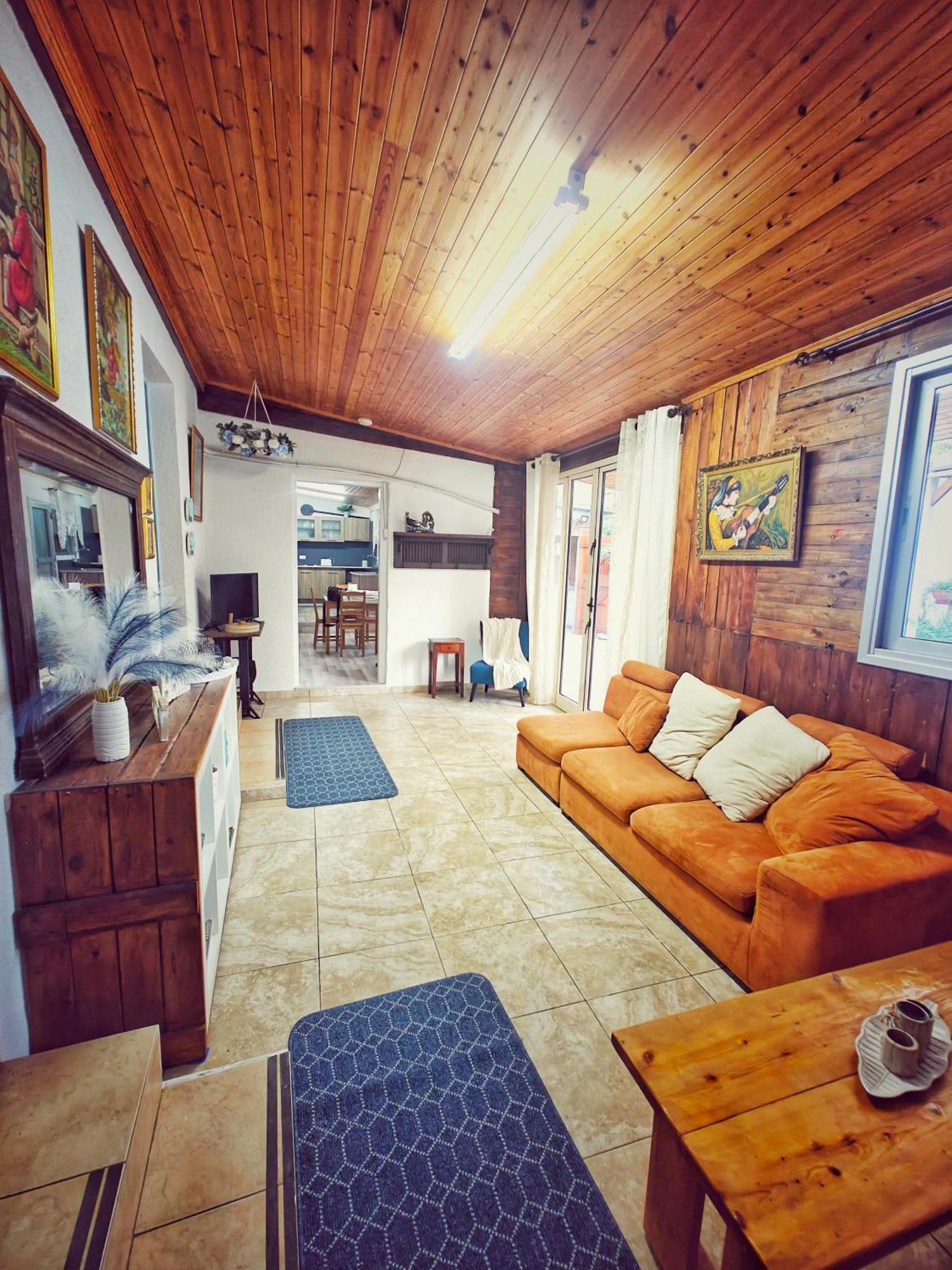 Mamas Summer House