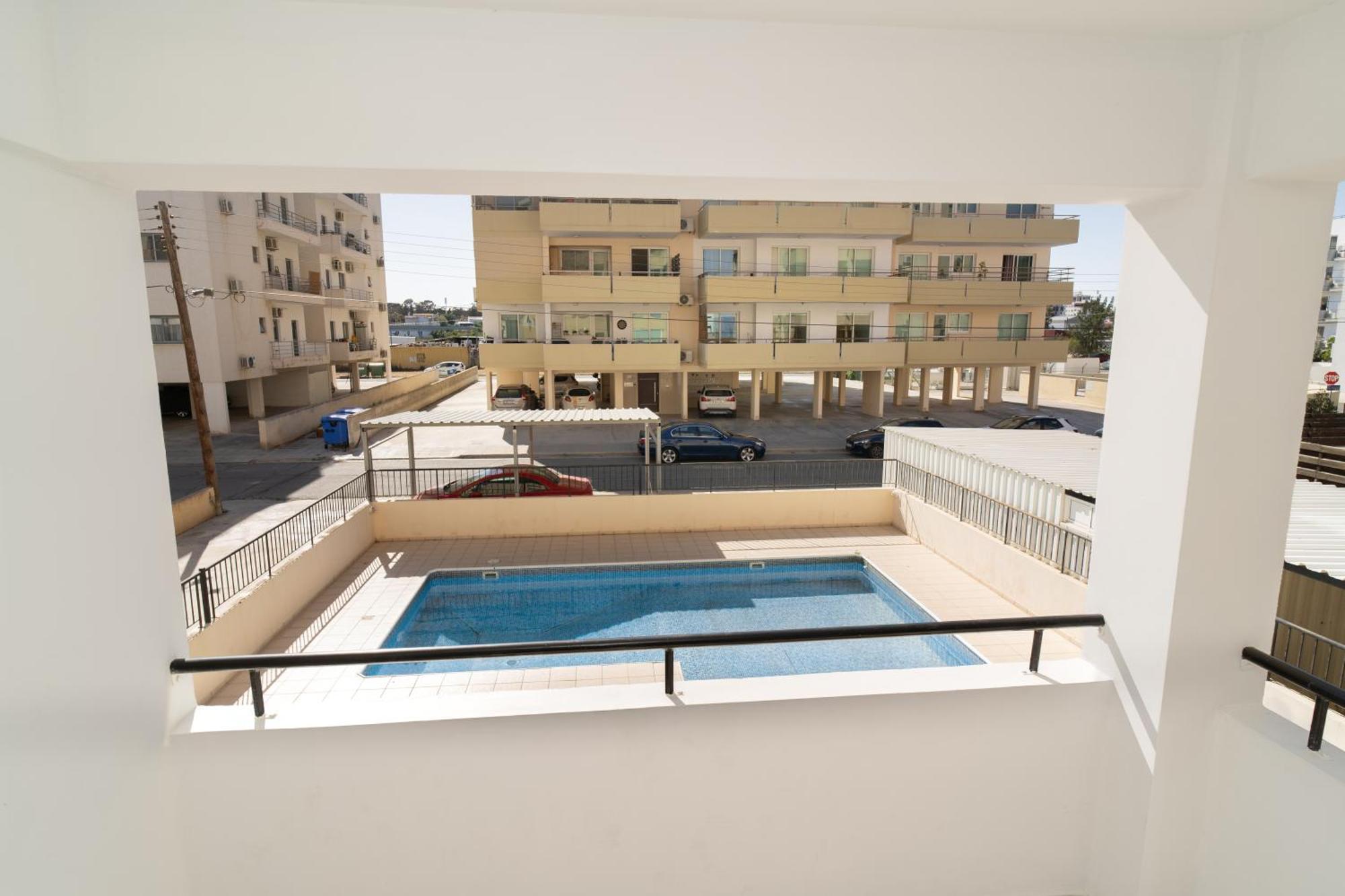 Apartment Olivia Mackenzie 2 Bedroom Flat With Pool