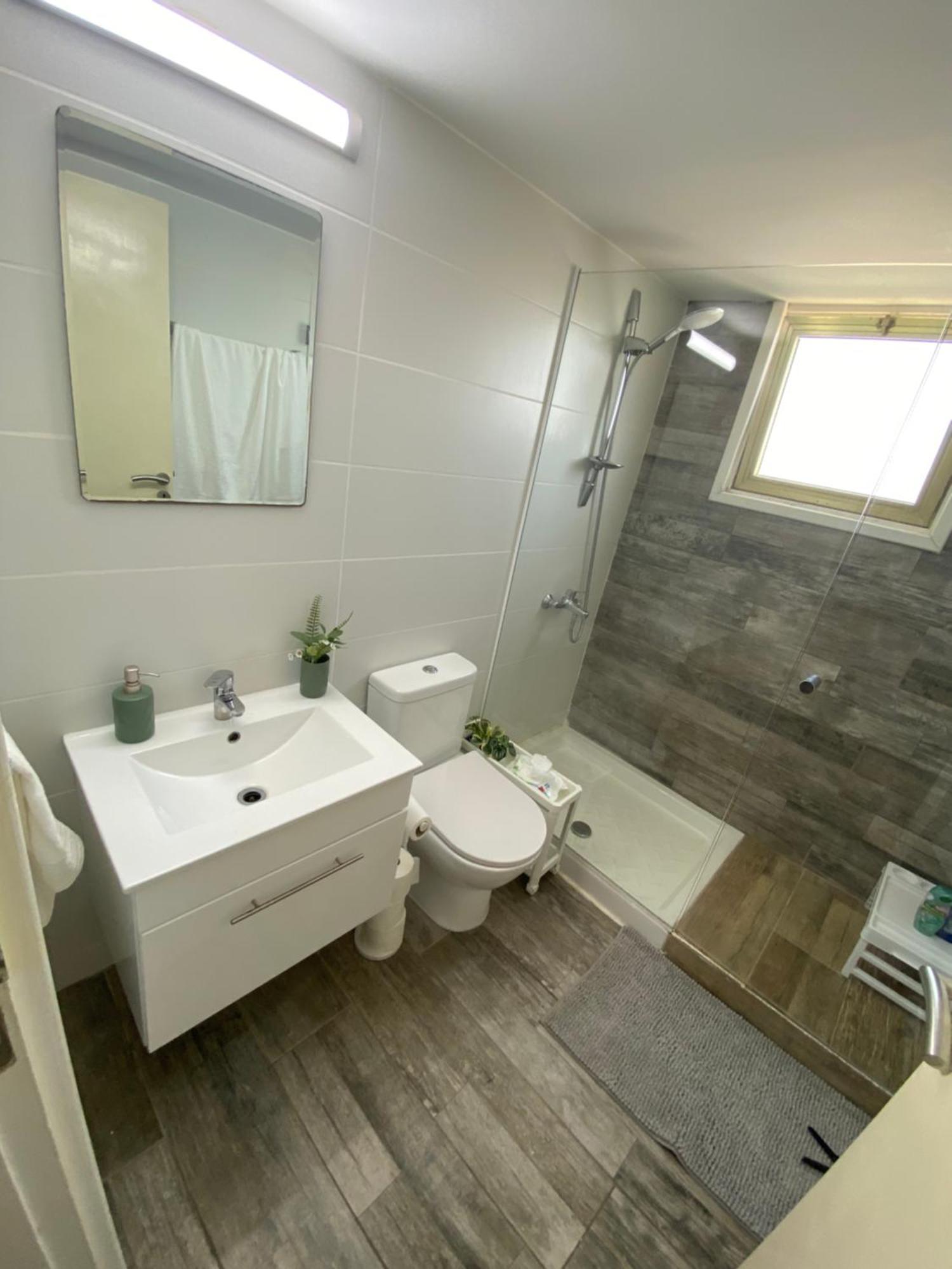 Luxurious Penthouse In Center 300m From The Apartment Larnaca