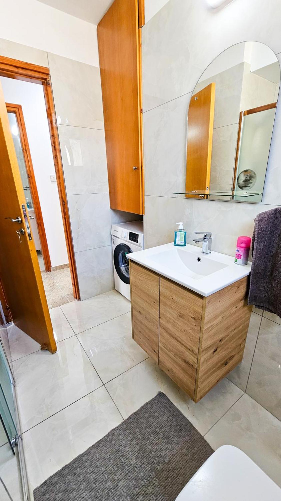 Central City Rooms Homestay *