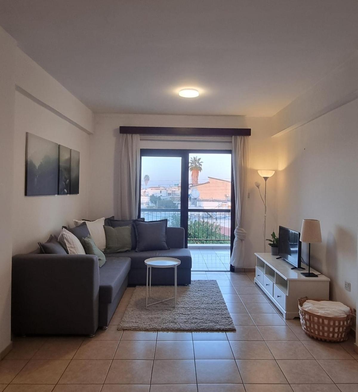 The Cozy In * Larnaca