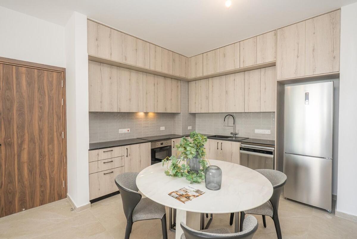 Kalamon Luxury 202 With Pool And Gym Larnaka