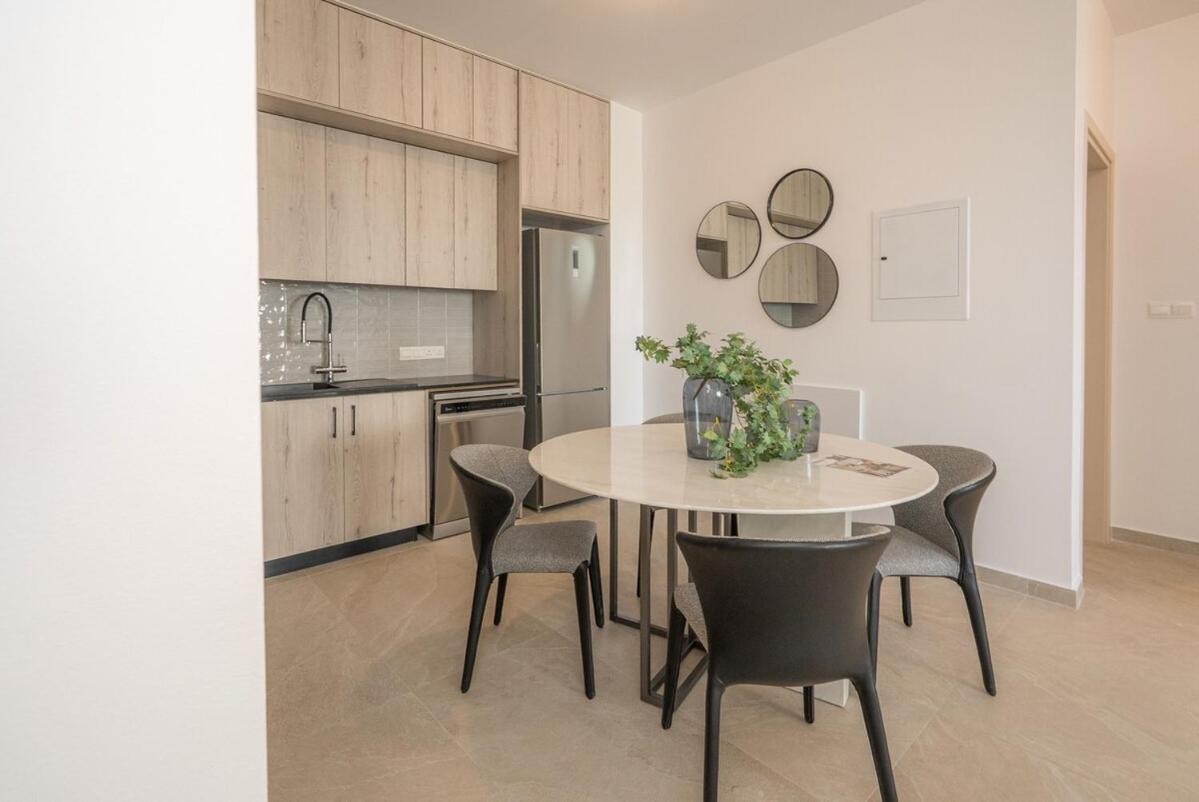 Kalamon Luxury 202 With Pool And Gym Larnaka