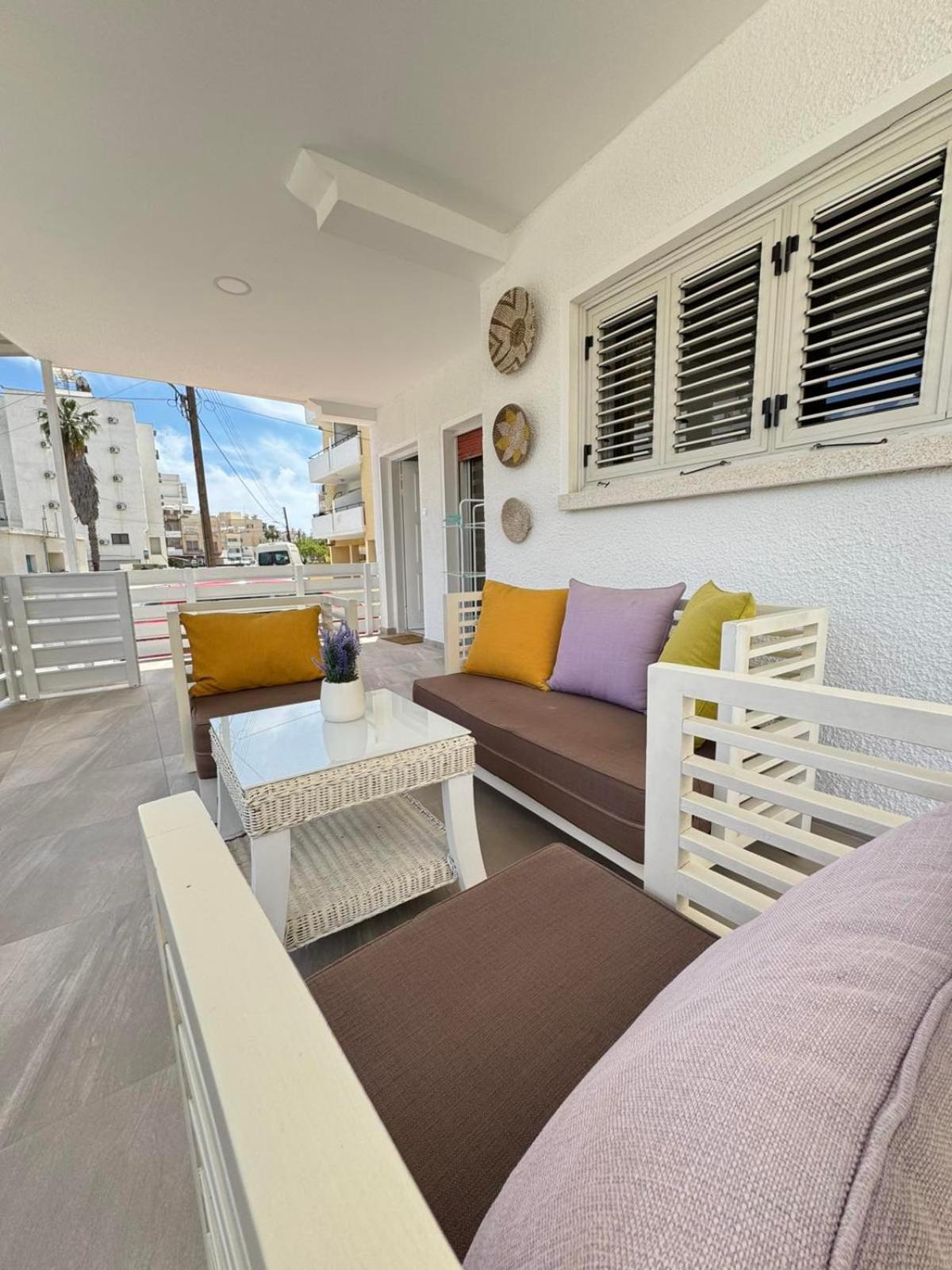 Apartment Makenzy Mermaid 2 Bedroom