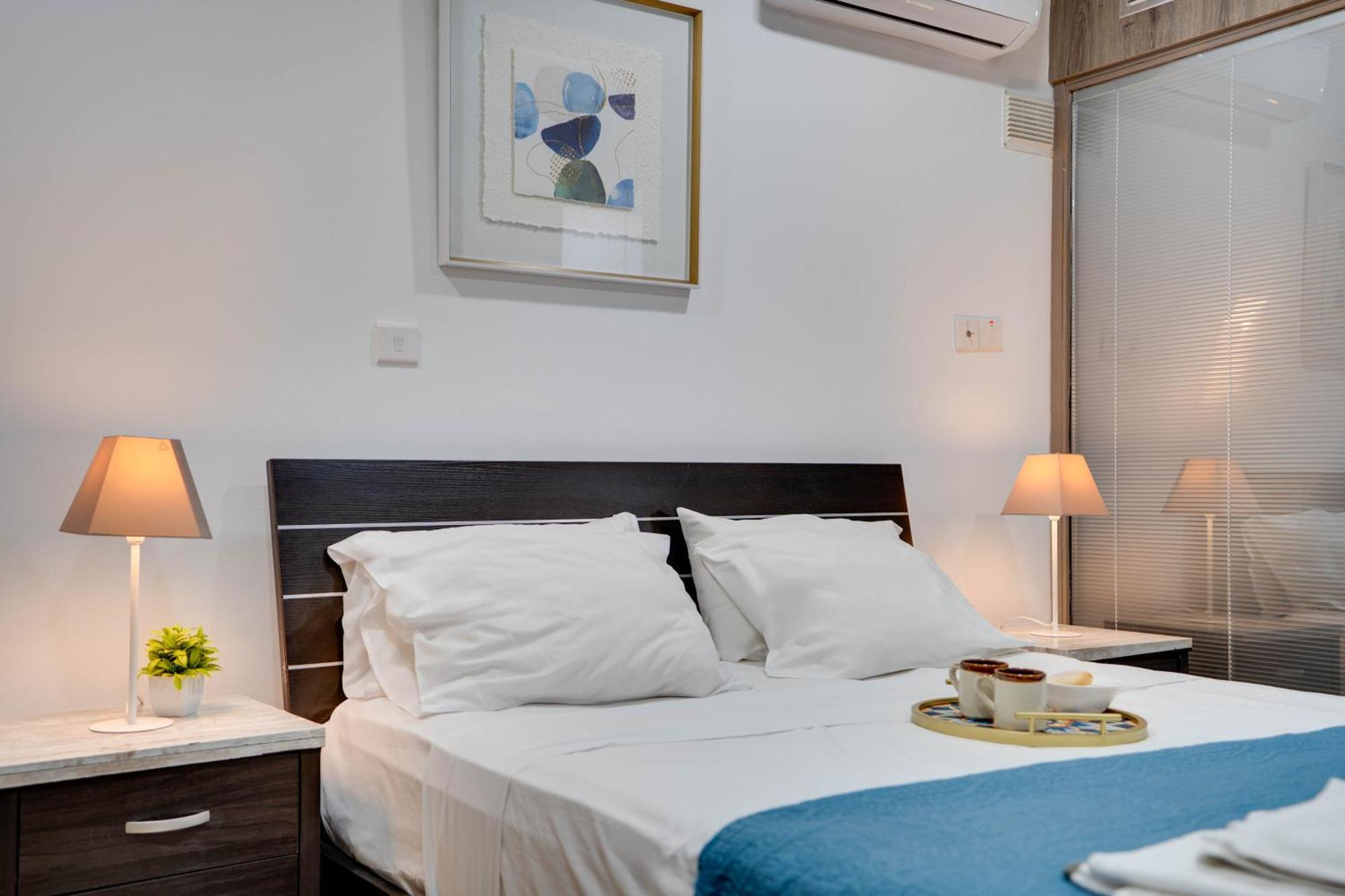 Apartment Atlantis 50m From Makenzy Seafront