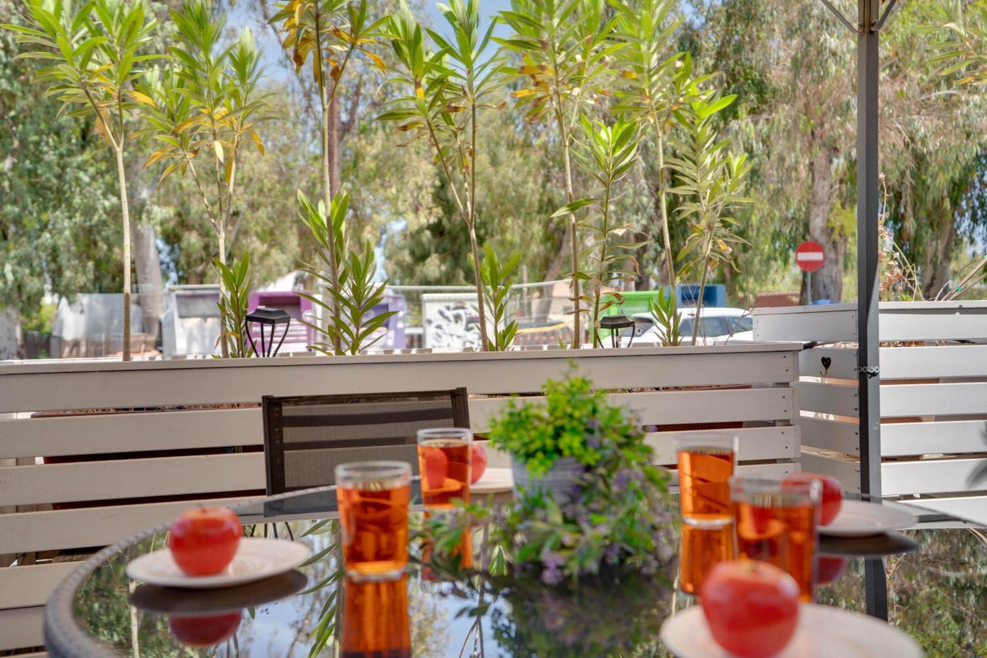 Apartment Atlantis 50m From Makenzy Seafront Larnaca