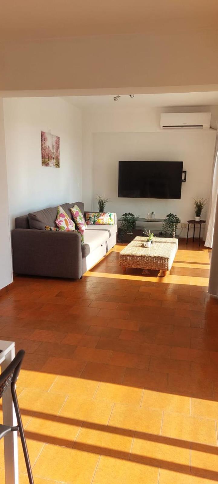 Finnikoudes 2 Bed Sea View *