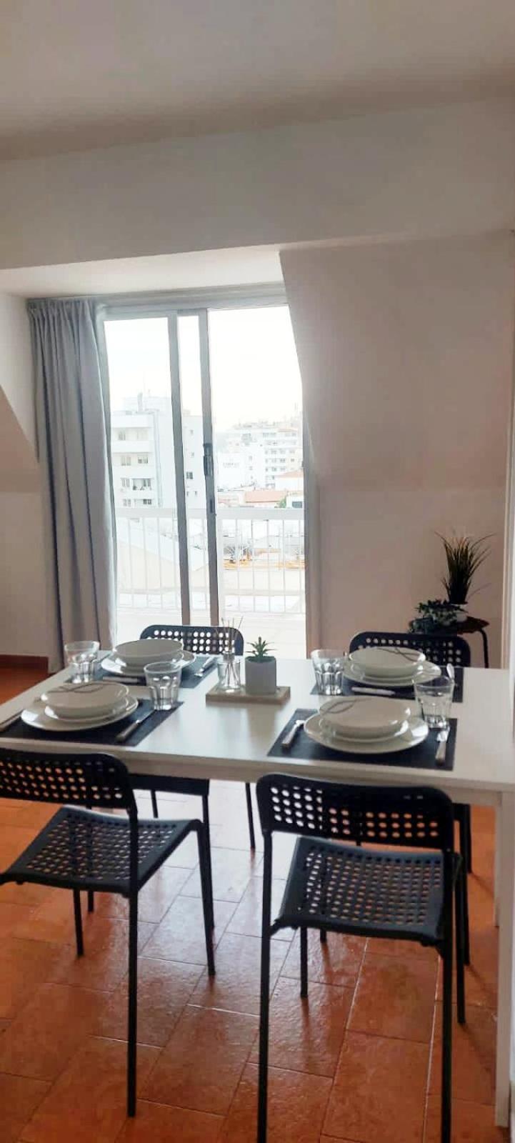 Finnikoudes 2 Bed Sea View Apartment Larnaca