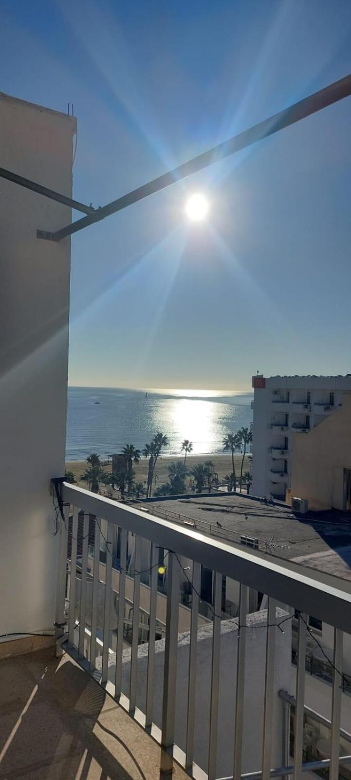 Finnikoudes 2 Bed Sea View *