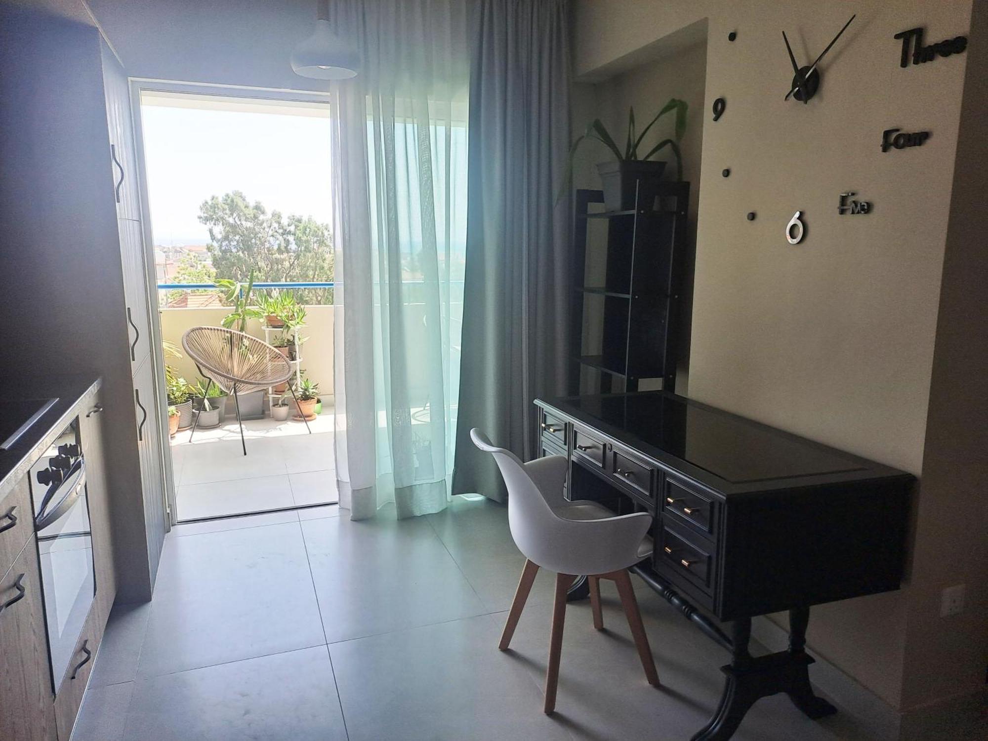 Sea View Floral - 2 Bedroom, Swimming Pool * Larnaca