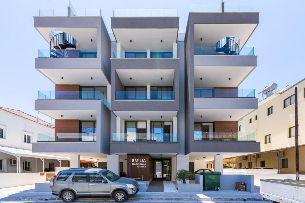 Apartment Lunette - Artful 1-br & Balcony In