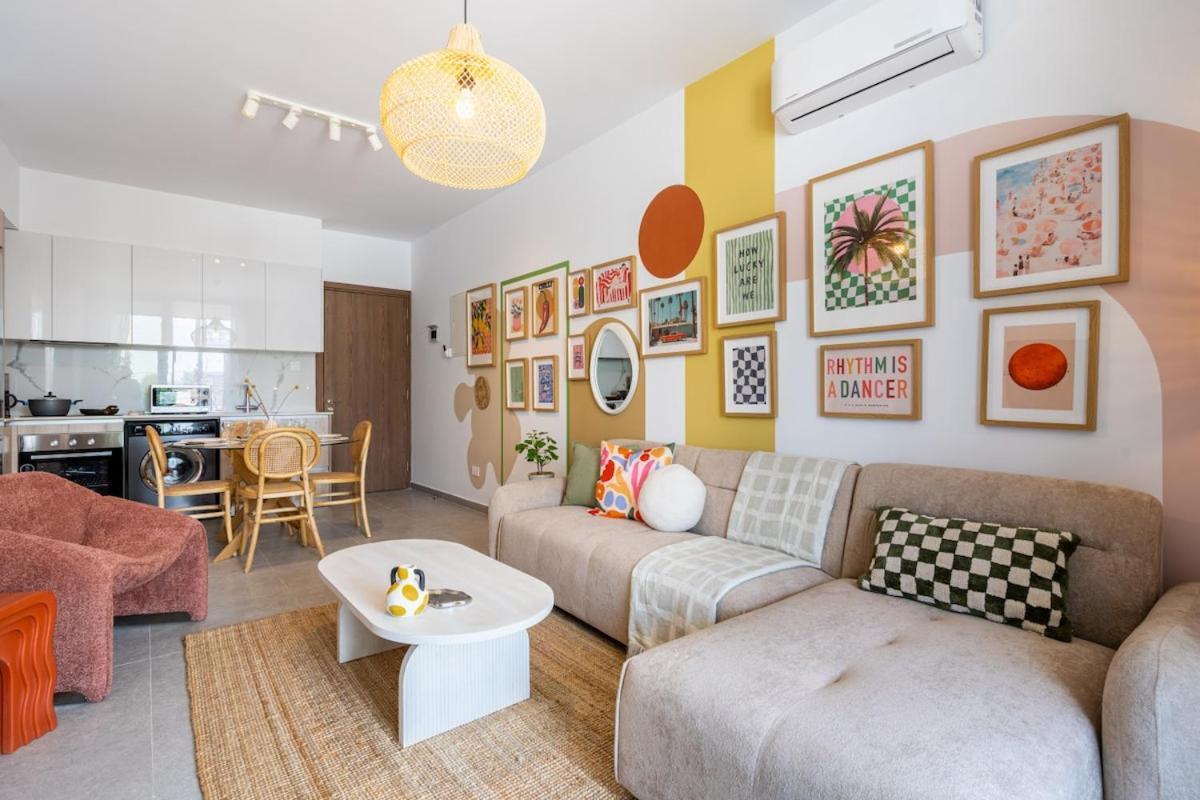 Lunette - Artful 1-br & Balcony In Apartment *