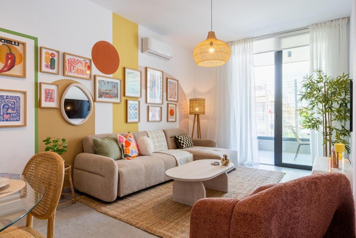 Apartment Lunette - Artful 1-br & Balcony In Larnaca