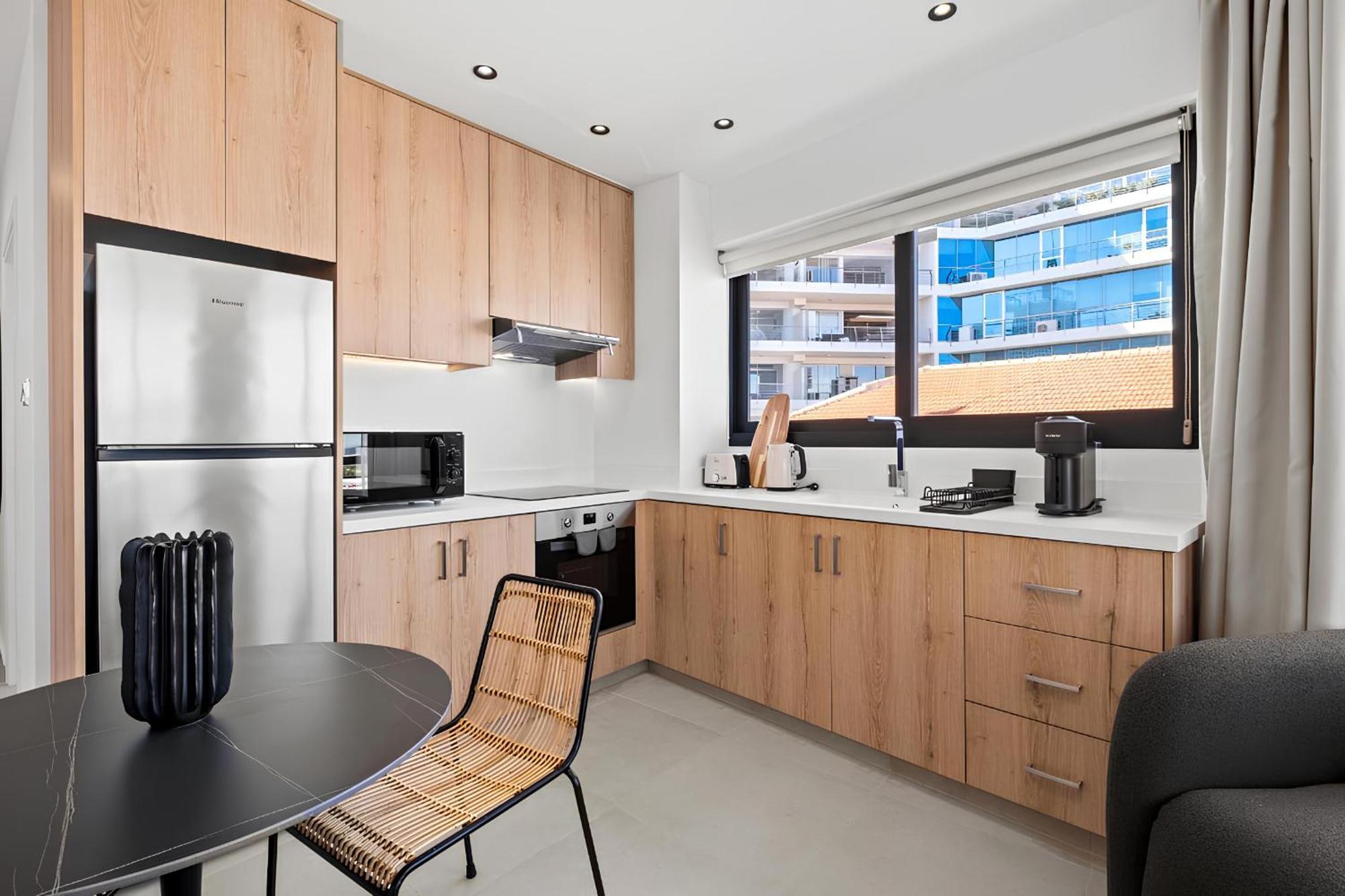 Apartment Finikoudes Marina View 201 *