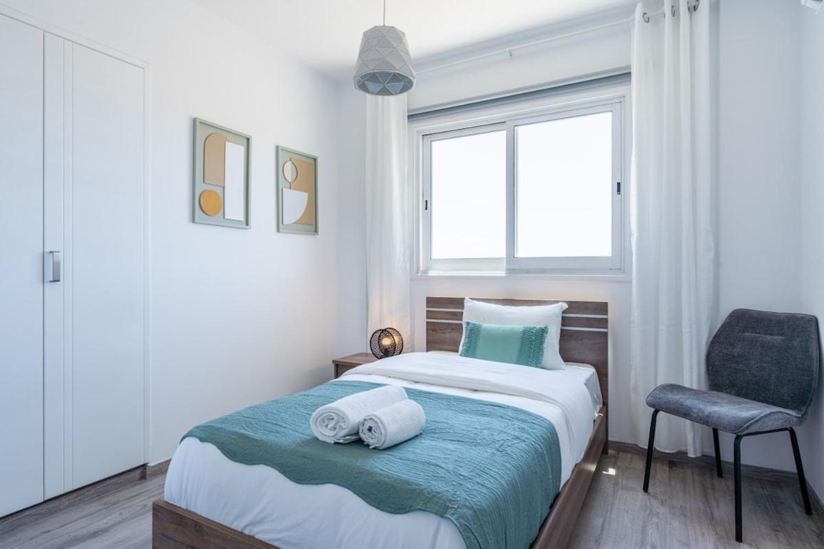 Apartment Olympus Stylish 2-br & Balcony In *