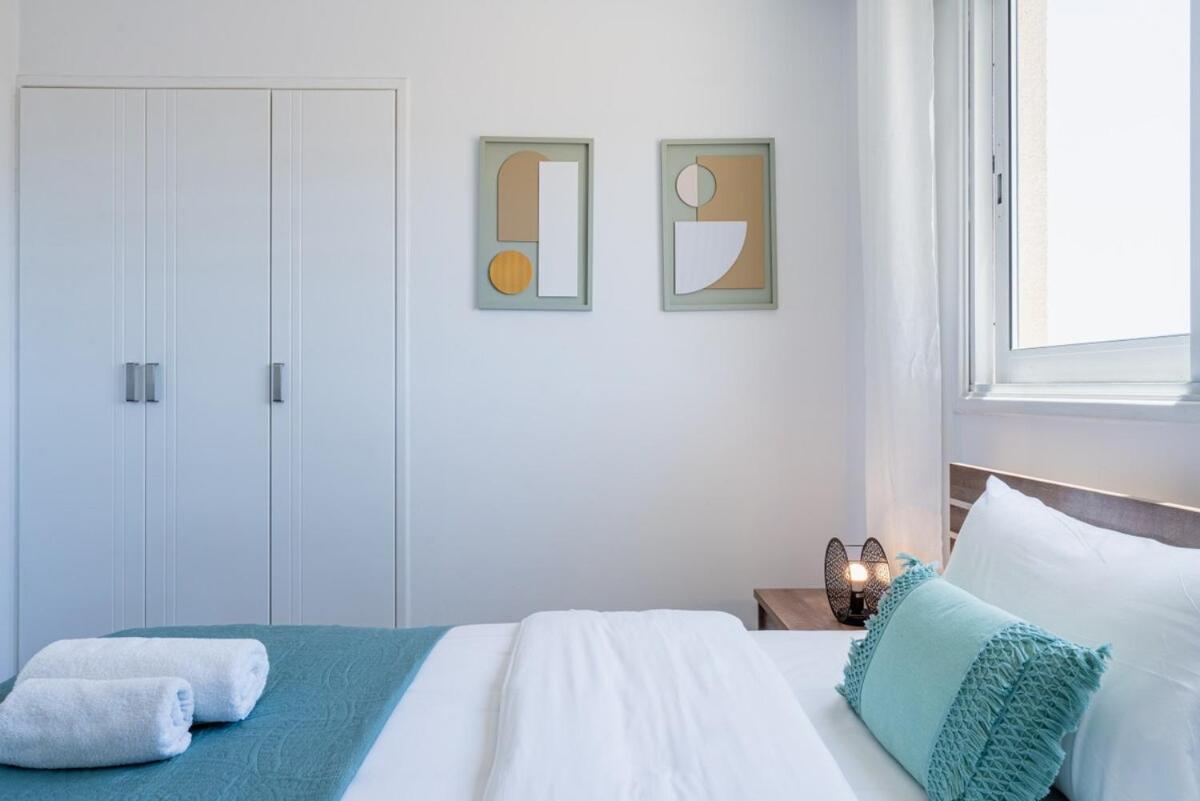 Apartment Olympus Stylish 2-br & Balcony In *