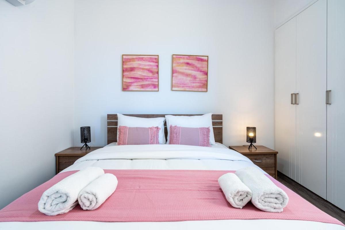 Olympus Stylish 2-br & Balcony In Apartment Larnaka
