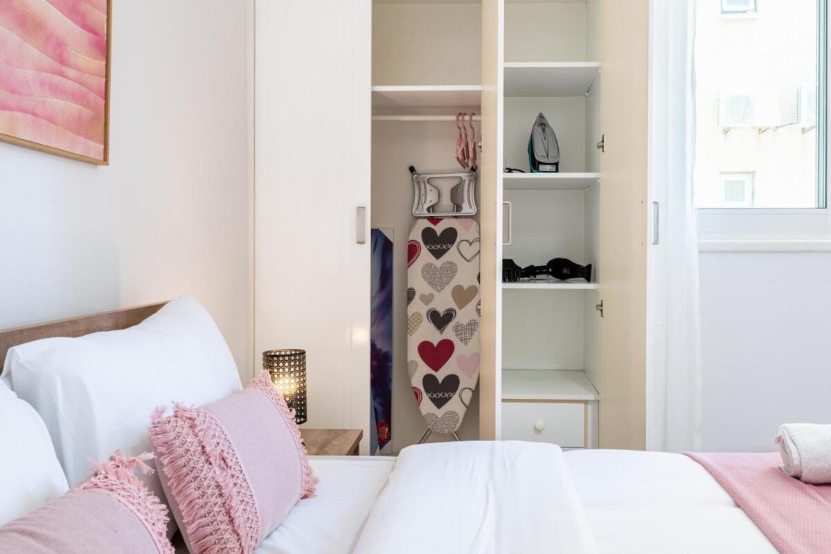 Olympus Stylish 2-br & Balcony In * Larnaka
