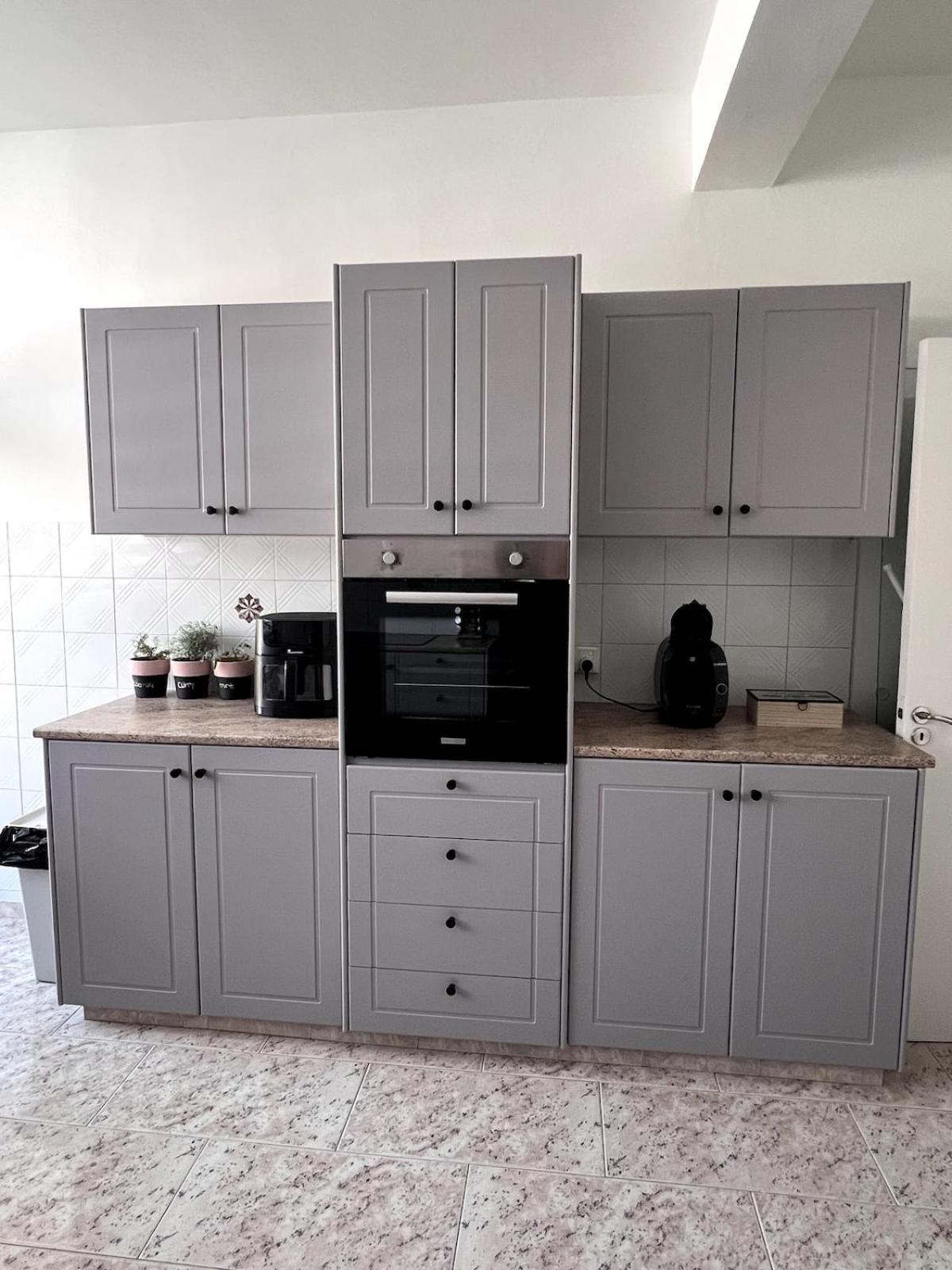 Casi-homes